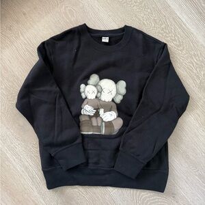 Kids youth uniqlo kaws sweatshirt size 9-10 s m